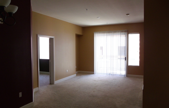 2 beds, 2 baths, $1,595