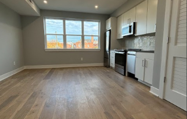 1 bed, 1 bath, $2,175, Unit 6