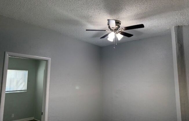 3 beds, 1 bath, 1,075 sqft, $2,495, Unit 2028-A