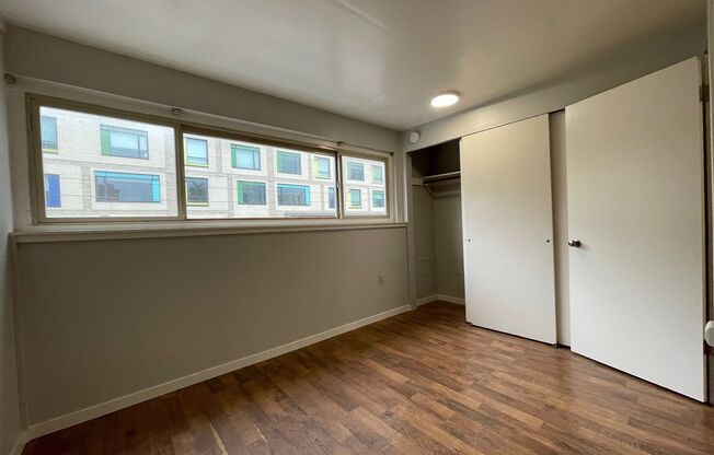 1 bed, 1 bath, 393 sqft, $1,150, Unit 305