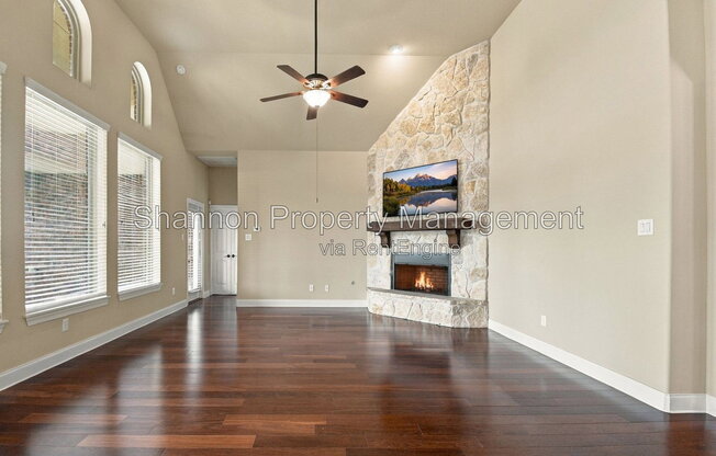 4 beds, 3.5 baths, 3,468 sqft, $3,195