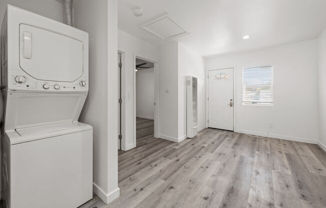 Detached 2 bed!