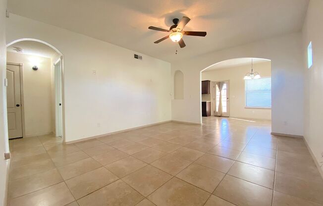 Northeast El Paso 4 Bed Plus Loft w/ Refrig A/C