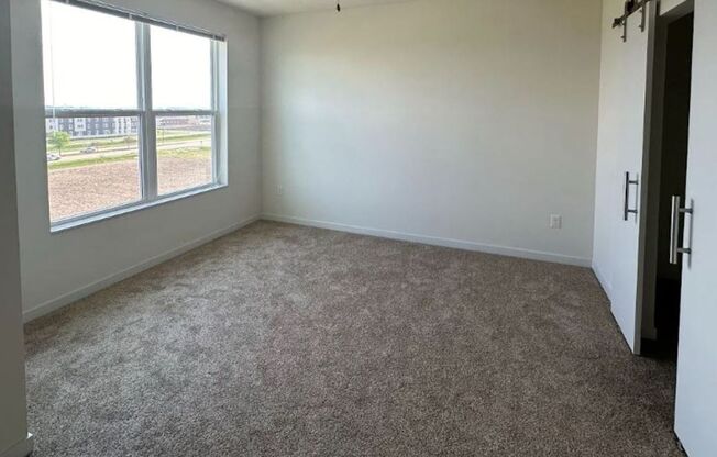 2 beds, 2 baths, 1,128 sqft, $1,899, Unit 143-213