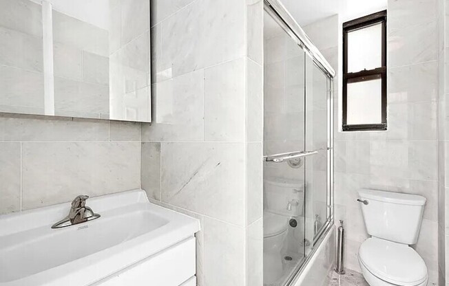 6 E 65 ST