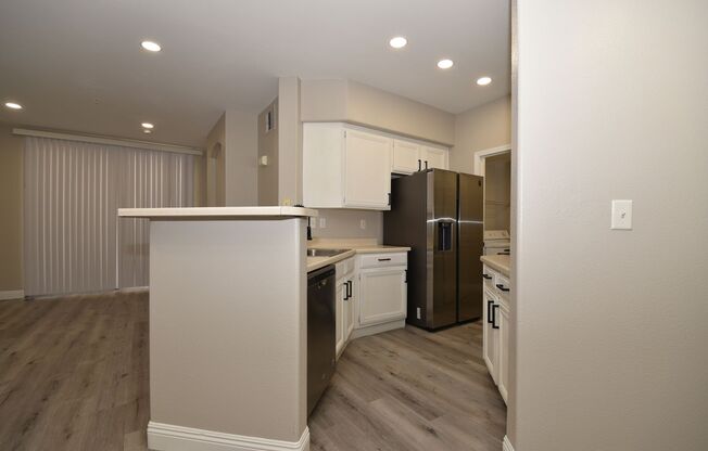 UPGRADED LOVELY 2 BED 2 BATH CONDO AT VISTANA