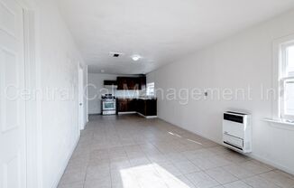 2 beds, 1 bath, $1,395