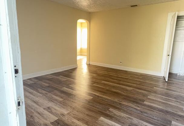 Historic Charm 3 bedroom/ 1 bath Home with bonus room