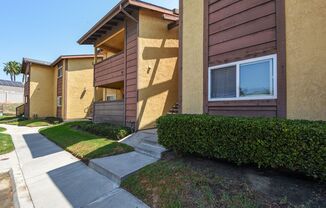 Newly Renovated 2 Bedroom Condo in Oceanside