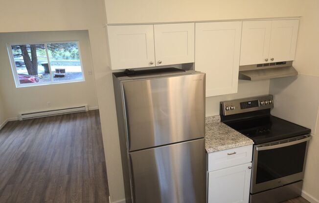 Recently Remodeled 2 Bed, 1 Bath Townhouse next to NAU!! Students OK! Sm Dogs OK! No Cats! Avail. Oct 10th!