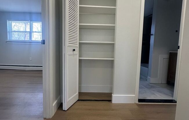 1 bed, 1 bath, $1,650, Unit 306