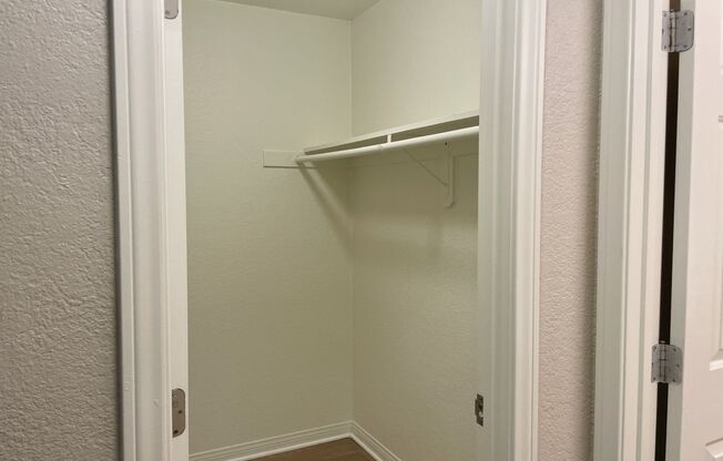 1 bed, 1 bath, 685 sqft, $2,275, Unit 0058