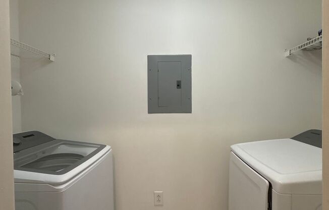 2 beds, 2 baths, $1,900