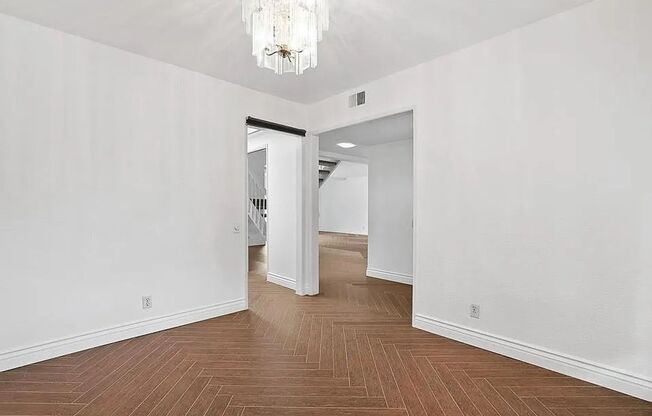 27 Columbus, Irvine: Spacious 2,100 sqft House with 4 Beds & 2.5 Baths