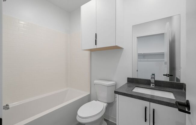 Studio, 1 bath, 353 sqft, $2,250, Unit Unit 22