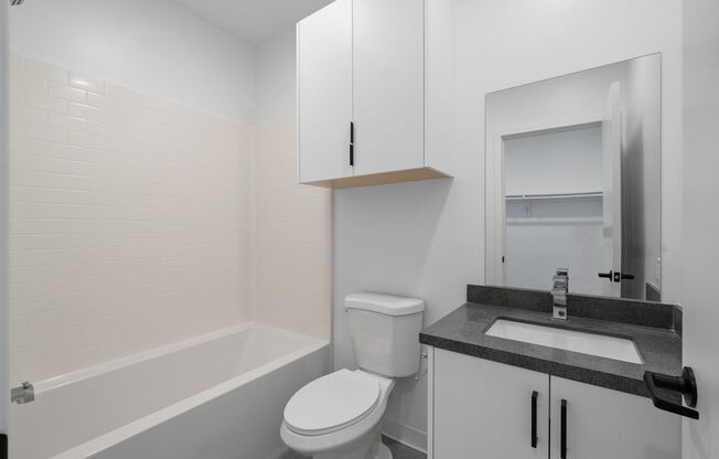 Studio, 1 bath, 308 sqft, $2,300