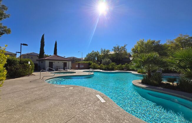3 beds, 3 baths, $2,200