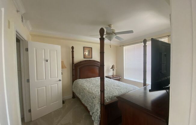 2 beds, 2.5 baths, $1,795, Unit 2825 Palm Beach Blvd #216