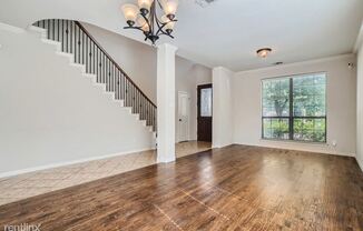 2715 Ponce De Leon