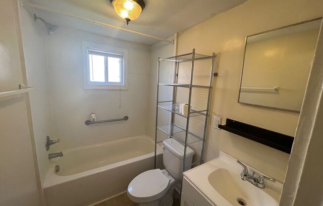 2 Bedroom 1 Bath House Downtown Raleigh