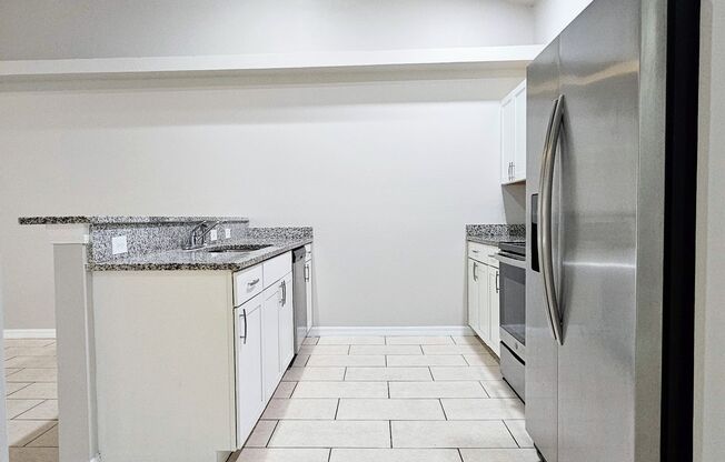 Like New  3 bedroom, 2bath 1 car garage