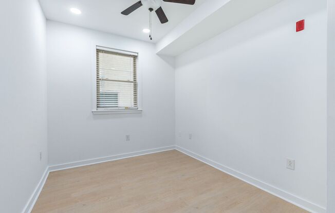 3 beds, 2 baths, 150 sqft, $1,975, Unit 1409-304