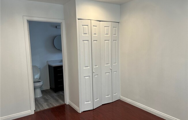 2835 BUDAU AVE