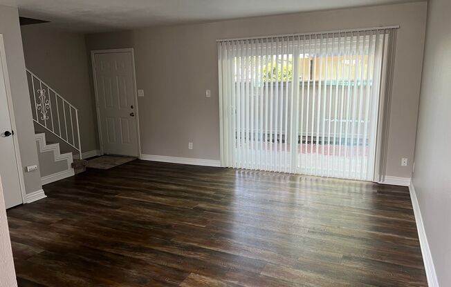 2 beds, 1.5 baths, 1,040 sqft, $1,650, Unit Apt - 3