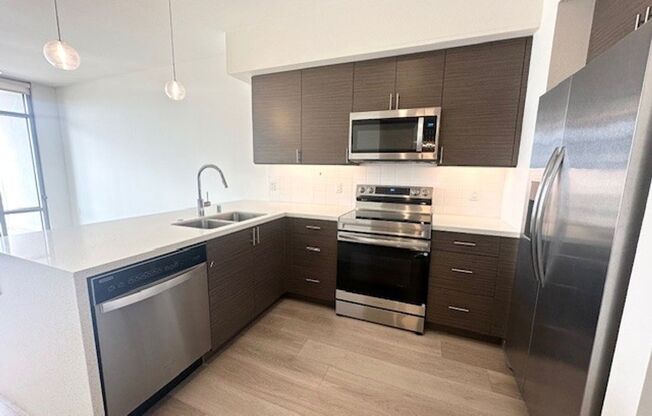 1 bed, 1 bath, 587 sqft, $3,195, Unit 610