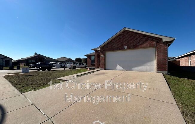 5752 TALONS CREST CIR