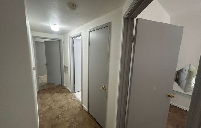 2 beds, 2 baths, $1,395, Unit 1101