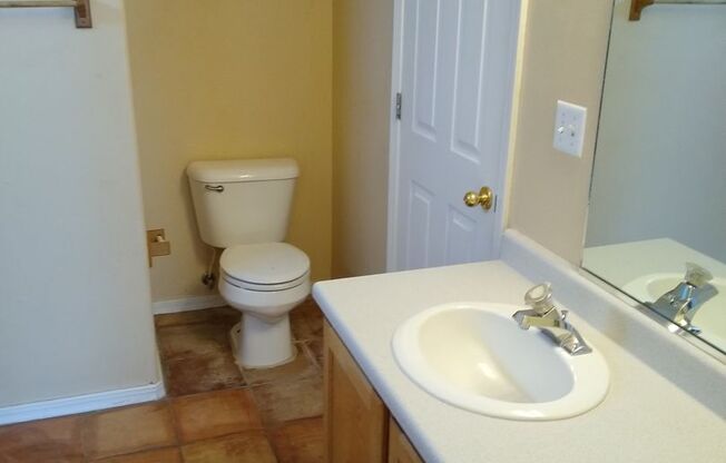 2 beds, 1 bath, $1,350