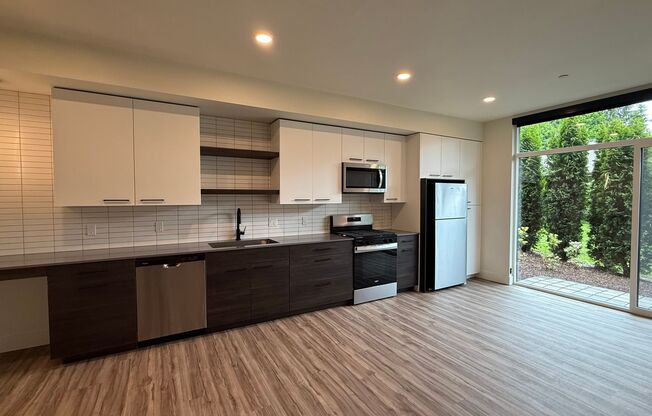 Studio, 1 bath, 578 sqft, $1,849, Unit 141
