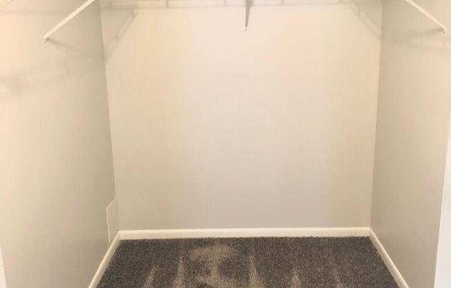 1 bed, 1 bath, $1,300