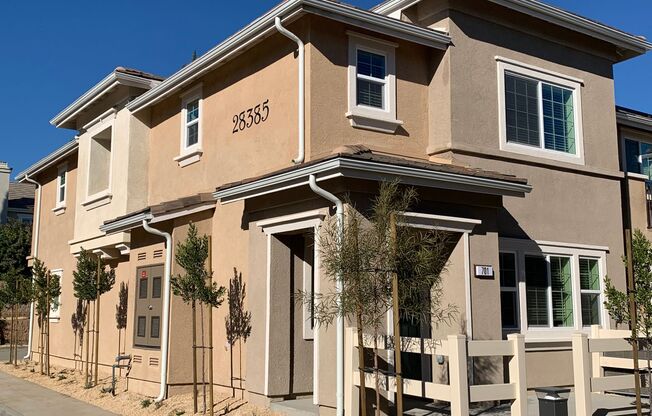 Murrieta 3 Bedroom + Loft Condo with 2 Car Attached Garage