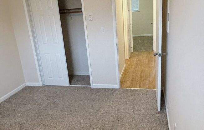 2 beds, 1 bath, 845 sqft, $1,575, Unit 49