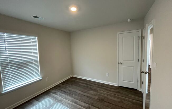 Newly built 3 bedroom/2 bath condo in Conway