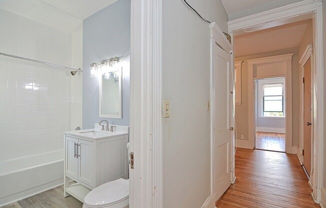 24 GLENVILLE