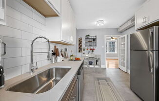 1240 72 HAWTHORNE PL