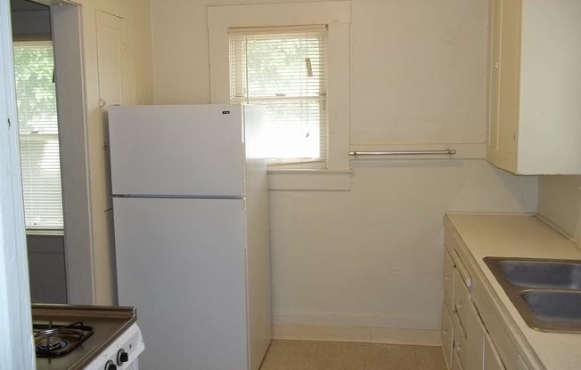 1 bed, 1 bath, $1,295