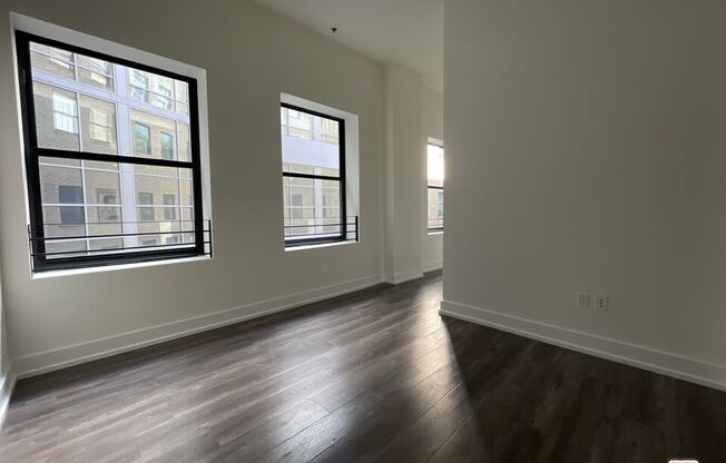 1 bed, 1 bath, 750 sqft, $2,904, Unit 1122