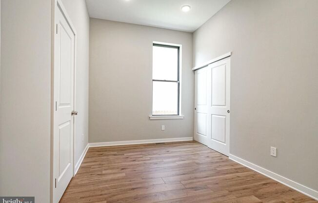 2 beds, 2 baths, 1,050 sqft, $1,595, Unit 1827-E