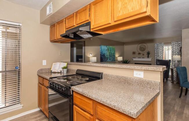2 beds, 2 baths, 975 sqft, $1,330