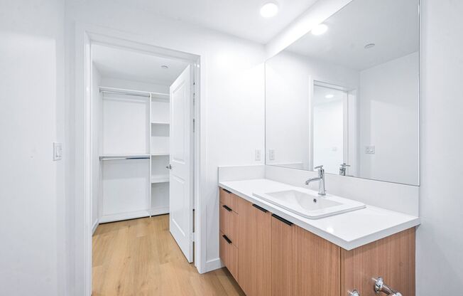 3 beds, 2 baths, 1,400 sqft, $3,700, Unit 502