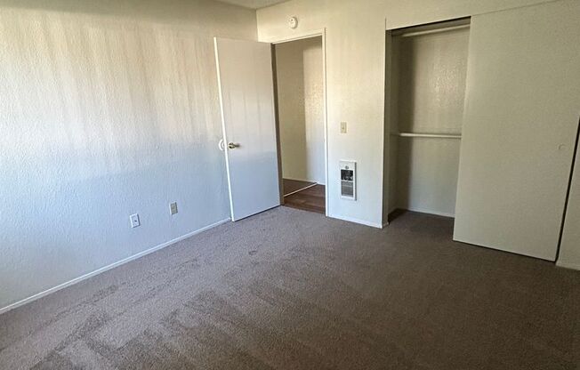 2 beds, 2 baths, 900 sqft, $2,200, Unit 73
