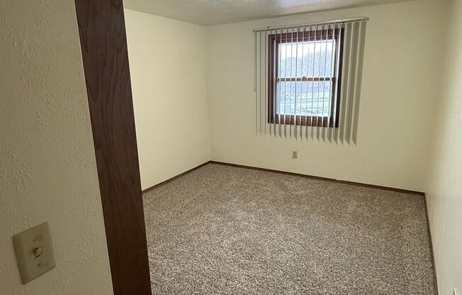 2 beds, 2 baths, 1,034 sqft, $1,249, Unit 1901-042