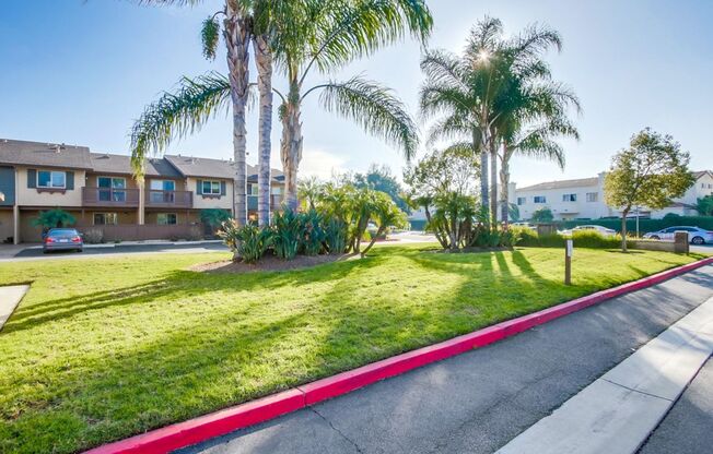 Beautiful 2 Story Townhouse with Prime Location!!