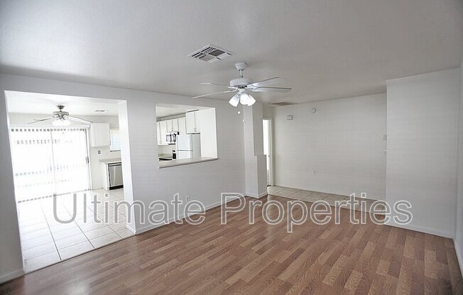 11813 W EDGEMONT AVE