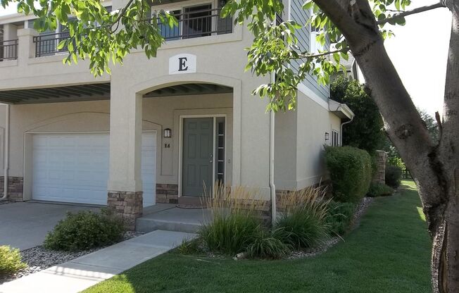 2 beds, 2 baths, $2,200