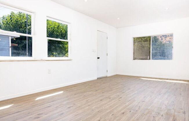 Studio, 1 bath, $1,150